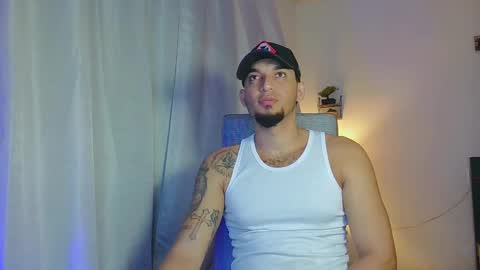 Snapshot of fabi_calde chatting on January 9, 2:22 am fabi online show from January 9, 2:22 am