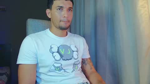 Snapshot of fabi_calde chatting on March 8, 2:21 am fabi online show from March 8, 2:21 am