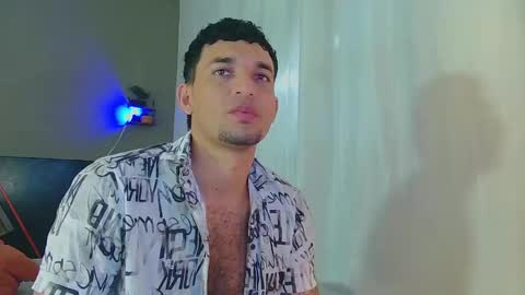 Snapshot of fabi_calde chatting on March 3, 3:03 pm fabi online show from March 3, 3:03 pm