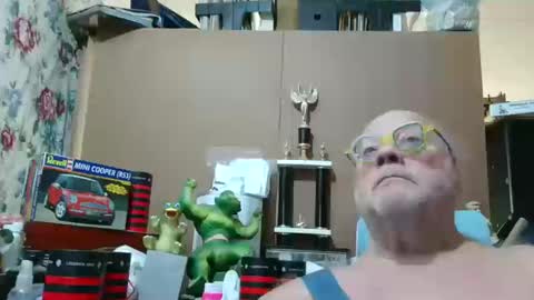 Fred. online show from October 19, 7:17 pm