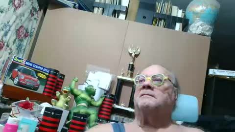 Fred. online show from November 16, 2:03 am