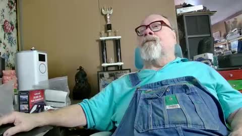 Fred. online show from February 16, 8:11 pm