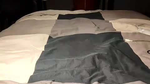 feetofmau online show from October 20, 6:50 am