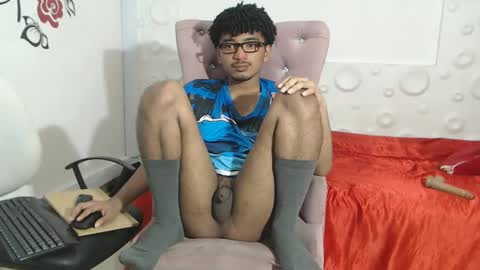 andres felipe benitez online show from October 4, 2:27 am