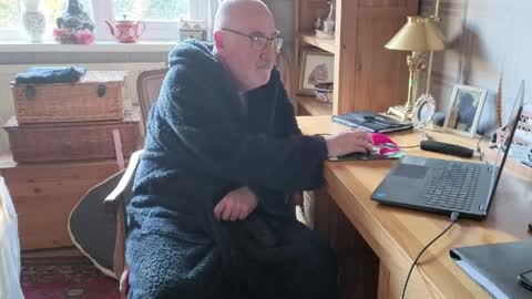 Adam online show from April 7, 7:19 am