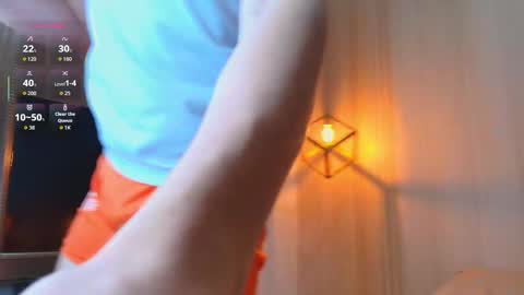 Snapshot of femboy_max chatting on October 5, 1:26 pm Femboy Max online show from October 5, 1:26 pm