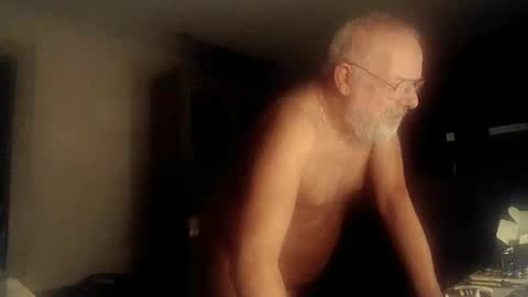 Snapshot of femdom_sub chatting on September 25, 1:04 am femdom_sub online show from September 25, 1:04 am