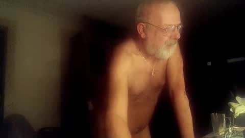 Snapshot of femdom_sub chatting on September 19, 2:45 am femdom_sub online show from September 19, 2:45 am