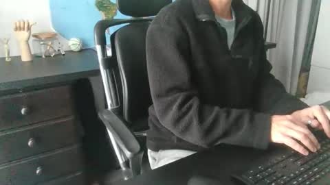 femdomsubby online show from October 20, 4:16 am