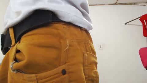 Snapshot of fernandez_latinblack chatting on December 6, 10:52 pm fernandez_latinblack online show from December 6, 10:52 pm