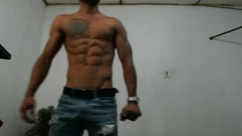 Snapshot of fernandez_latinblack chatting on December 27, 2:14 am fernandez_latinblack online show from December 27, 2:14 am