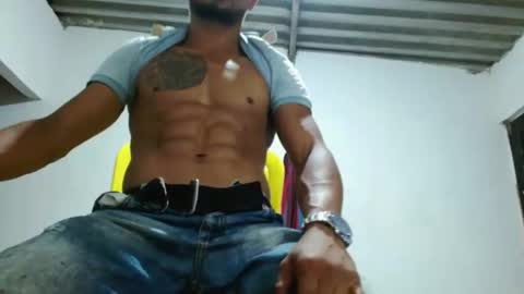 Snapshot of fernandez_latinblack chatting on March 12, 12:10 am fernandez_latinblack online show from March 12, 12:10 am