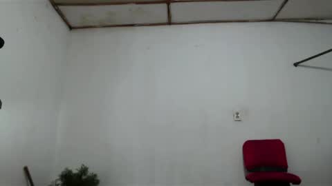 Snapshot of fernandez_latinblack chatting on December 12, 10:42 pm fernandez_latinblack online show from December 12, 10:42 pm