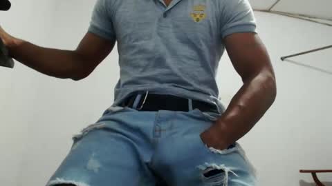Snapshot of fernandez_latinblack chatting on January 26, 3:17 am fernandez_latinblack online show from January 26, 3:17 am