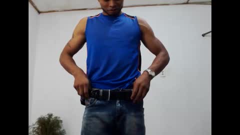 Snapshot of fernandez_latinblack chatting on December 31, 8:23 pm fernandez_latinblack online show from December 31, 8:23 pm
