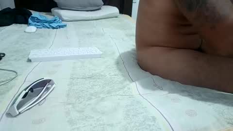 Snapshot of ferpaisa2024 chatting on February 4, 3:33 am insta ferxx1210 Fercho online show from February 4, 3:33 am