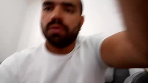 Snapshot of ferpaisa2024 chatting on February 12, 4:00 pm insta ferxx1210 Fercho online show from February 12, 4:00 pm