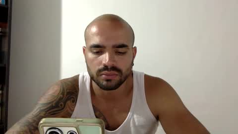 Snapshot of ferpaisa2024 chatting on December 24, 11:33 pm insta ferxx1210 Fercho online show from December 24, 11:33 pm