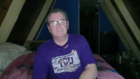 Snapshot of finderfiner chatting on September 15, 6:48 am finderfiner online show from September 15, 6:48 am