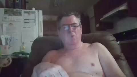 Snapshot of finderfiner chatting on December 27, 9:28 am finderfiner online show from December 27, 9:28 am