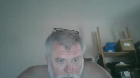 Snapshot of fine_nice chatting on October 3, 10:53 am fine_nice online show from October 3, 10:53 am