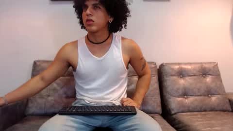 fire_boy69 online show from November 17, 3:48 pm