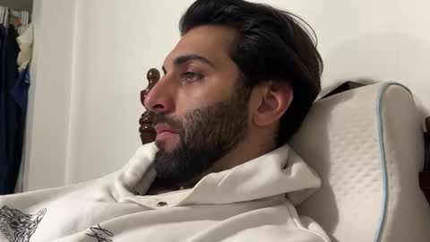 fitcurvyman4fun_69 online show from March 1, 11:48 pm