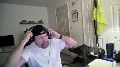Florida guy online show from December 4, 4:05 pm