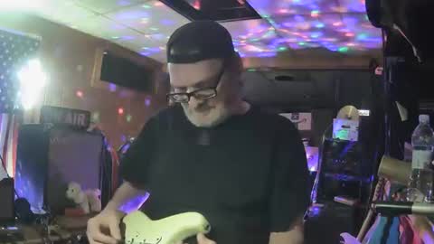 flamingfartguy online show from September 23, 8:41 pm