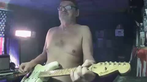 flamingfartguy online show from December 16, 12:48 am