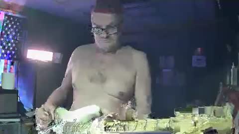 flamingfartguy online show from December 7, 9:39 am