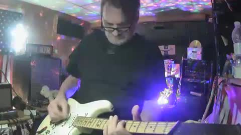 flamingfartguy online show from September 17, 12:33 am