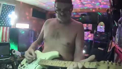 flamingfartguy online show from March 1, 6:26 am