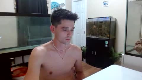 Snapshot of florida_twink chatting on October 2, 12:25 am OF Joey Grey17 online show from October 2, 12:25 am