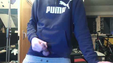 flothegerman online show from February 9, 1:45 am