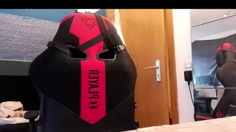 flothegerman online show from December 14, 11:18 am