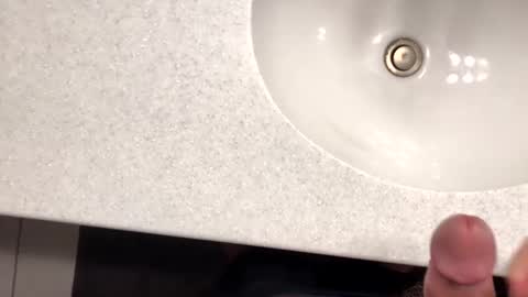 flowaley online show from February 3, 1:41 am