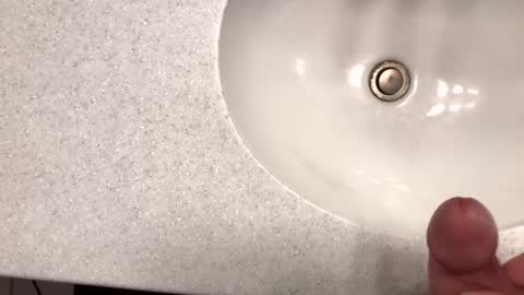 flowaley online show from December 4, 4:10 am