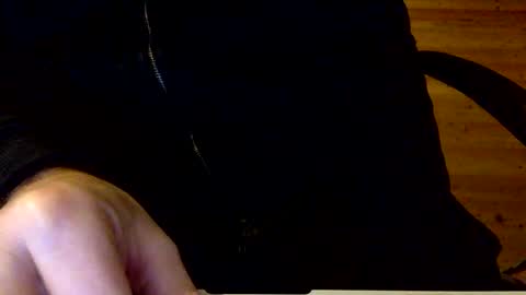 Snapshot of flowmover chatting on February 19, 8:41 pm flowmover online show from February 19, 8:41 pm