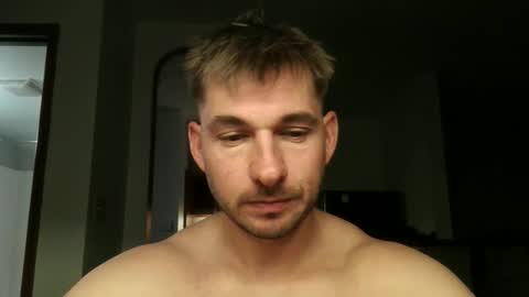 fluffycake01 online show from November 30, 10:17 am