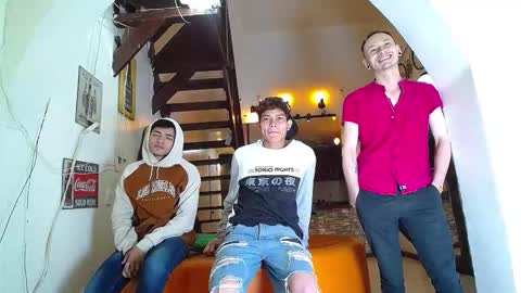 flyckers online show from October 20, 8:24 pm