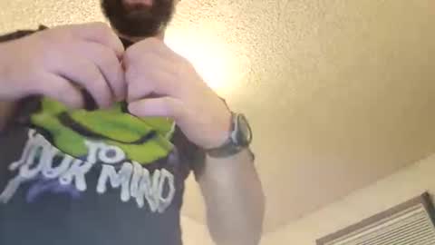 flyyguy69 online show from January 18, 4:03 am