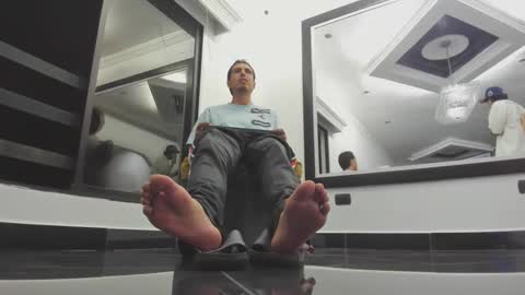 Snapshot of foot_master777 chatting on February 15, 2:37 am foot_master777 online show from February 15, 2:37 am