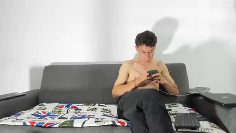 Snapshot of foot_master777 chatting on September 20, 3:28 am foot_master777 online show from September 20, 3:28 am