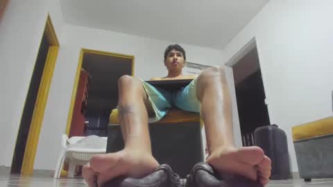 Snapshot of foot_master777 chatting on January 22, 1:53 am foot_master777 online show from January 22, 1:53 am