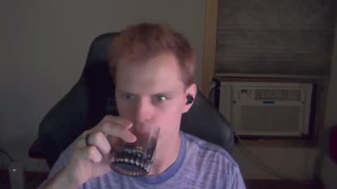 Snapshot of forever_broken chatting on September 27, 5:27 am forever_broken online show from September 27, 5:27 am