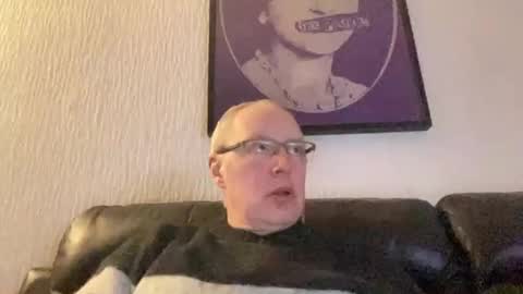 forteanc69 online show from January 15, 8:58 pm