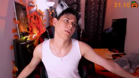 Foxicfu online show from October 25, 5:58 pm