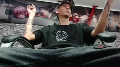 Snapshot of fran_boy_ chatting on February 8, 8:21 pm Fran online show from February 8, 8:21 pm