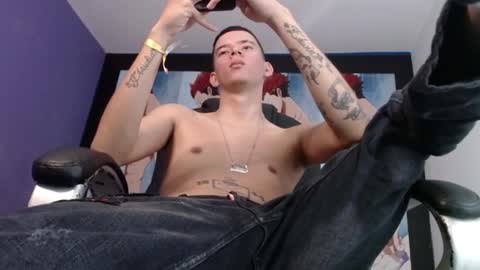 Snapshot of fran_boy_ chatting on January 27, 7:35 pm Fran online show from January 27, 7:35 pm